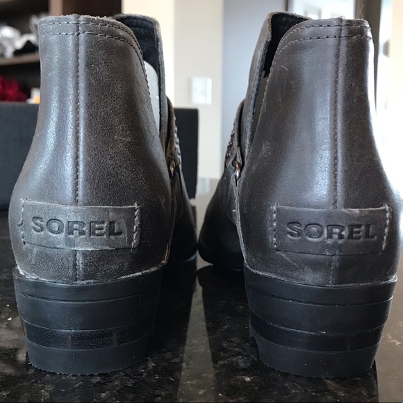 New Sorel Lolla II Strap Stud Shoe, Charocal Grey Ankle Booties, Gray Short Boot - Picture 14 of 16